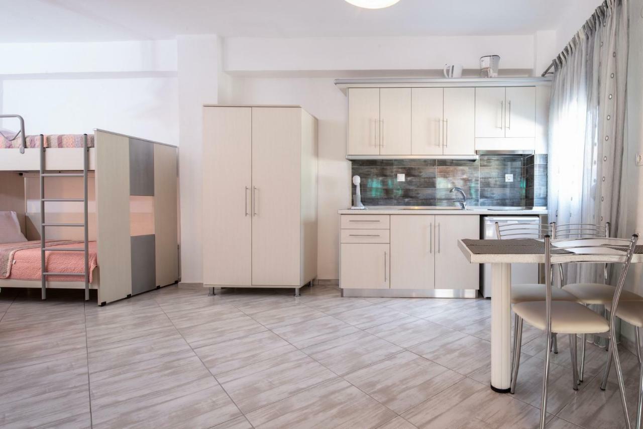 Nikola'S Apartments トロニ エクステリア 写真